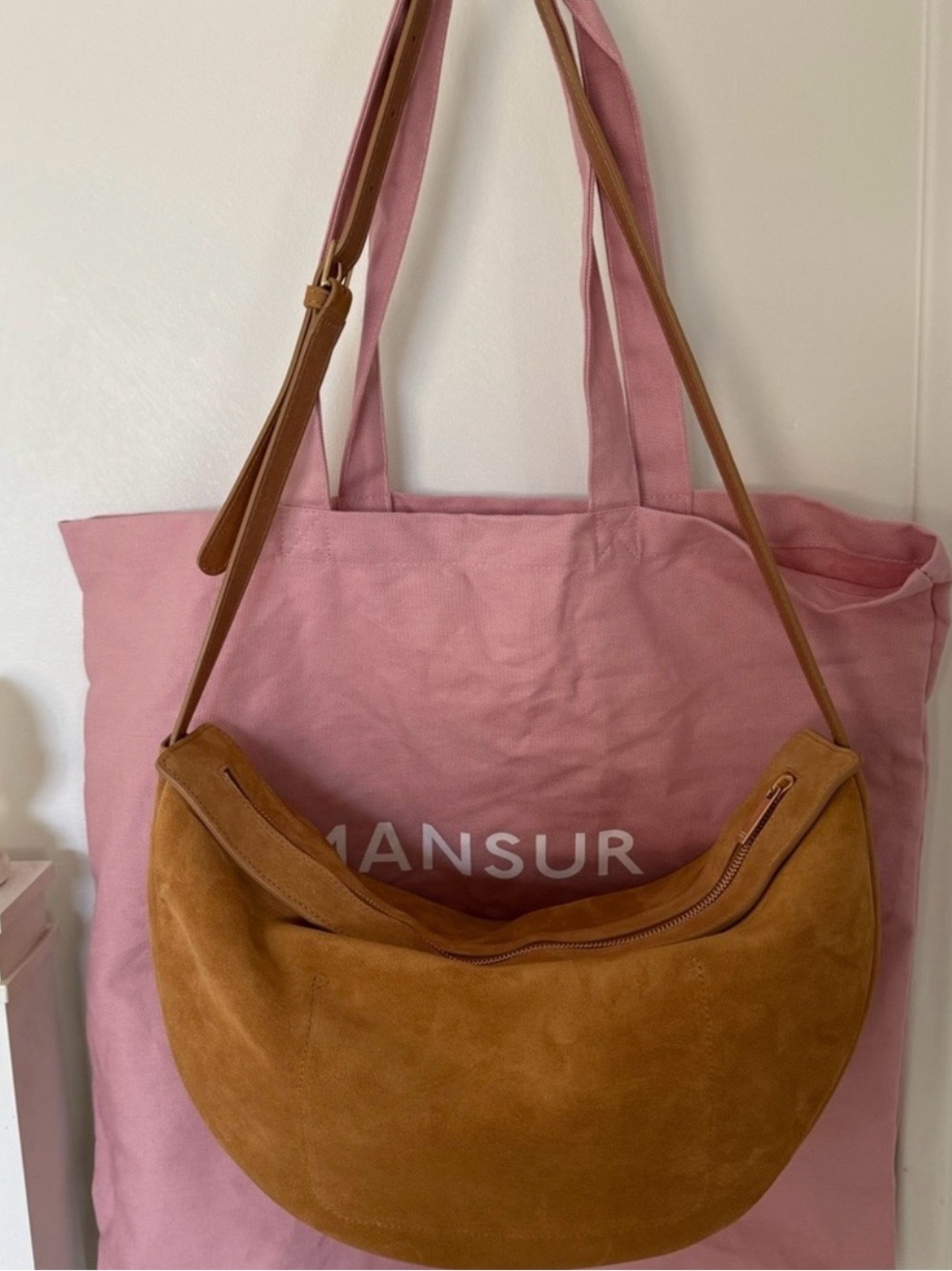 Brand New!! Mansur Gavriel Half Moon Suede Crossbody Bag in Caramel; NWT $695 - Picture 15 of 15